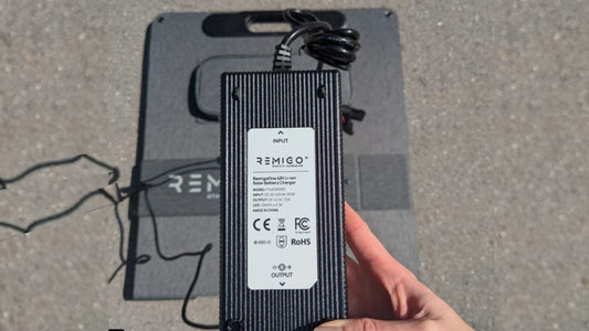 How a Solar Battery Charger for Boat Enhances Your Remigo Outboard Experience
