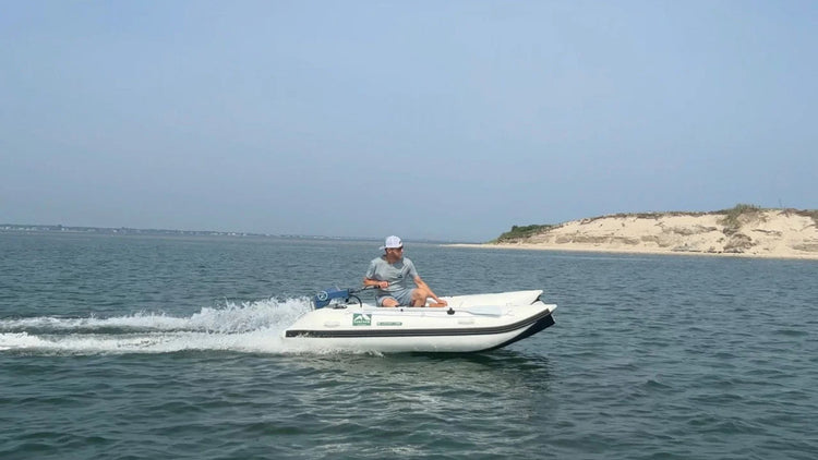 Boating & Mindfulness with Momentum M10: Finding True Calm on the Water with Electric Power